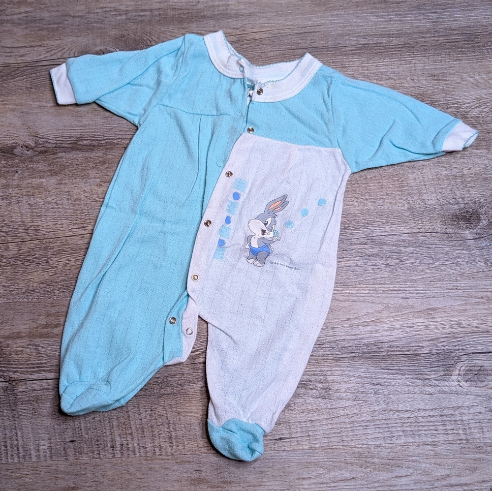 Vintage 90s Baby Looney Tunes footed onesie newborn med